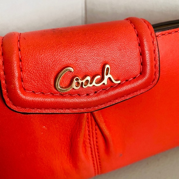 Coach wallet - Picture 2 of 11